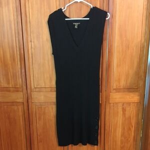 Forever 21 Black V-Neck Midi Dress